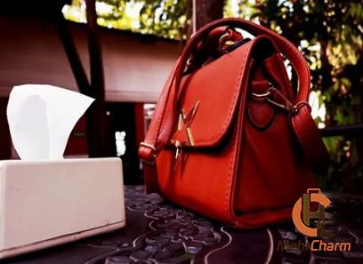 The price of bulk purchase of leather bags companies kenya is cheap and reasonable
